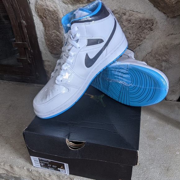 Jordan 1 mid laser blue size 9.5 - Picture 4 of 5